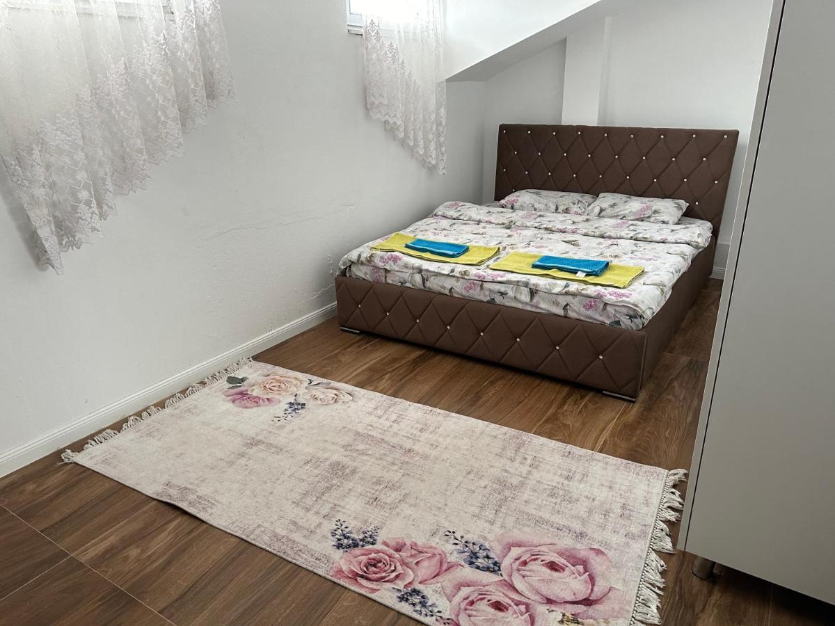 Sa Apartment Gjilan Eksteriør billede