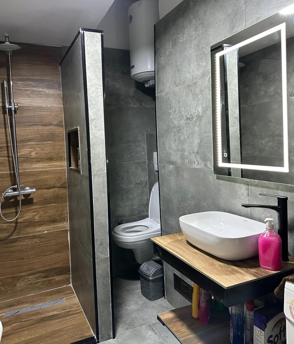 Sa Apartment Gjilan Eksteriør billede